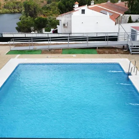 Holiday home Casa Del La Encantada 10 Huespedes Con Piscina Jaras